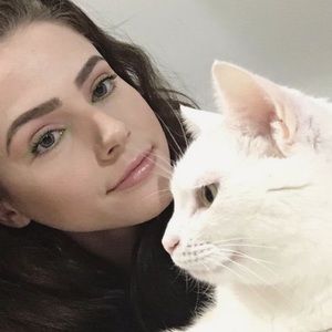 Meet your Posher, Rebekah